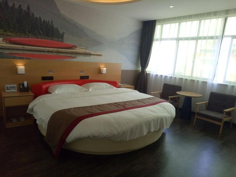 Thank Inn Plus Hotel Jiangxi Fuzhou Jinxi County Government Square Exterior photo